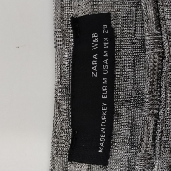 Zara W&B blouse top gray square Texture 3/4 sleeve size medium - Picture 8 of 10